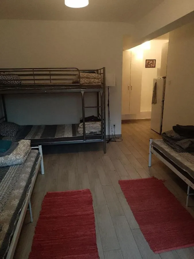 Mieszkanie #3 - Kawalerka Z Kuchnia I Lazienka 1-4 Osoby, To Jeden Pokoj-Kawalerka Krakow Apartment